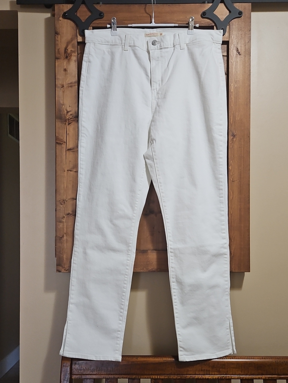 Levi's 724 High Rise Straight Leg Jeans 34 In White